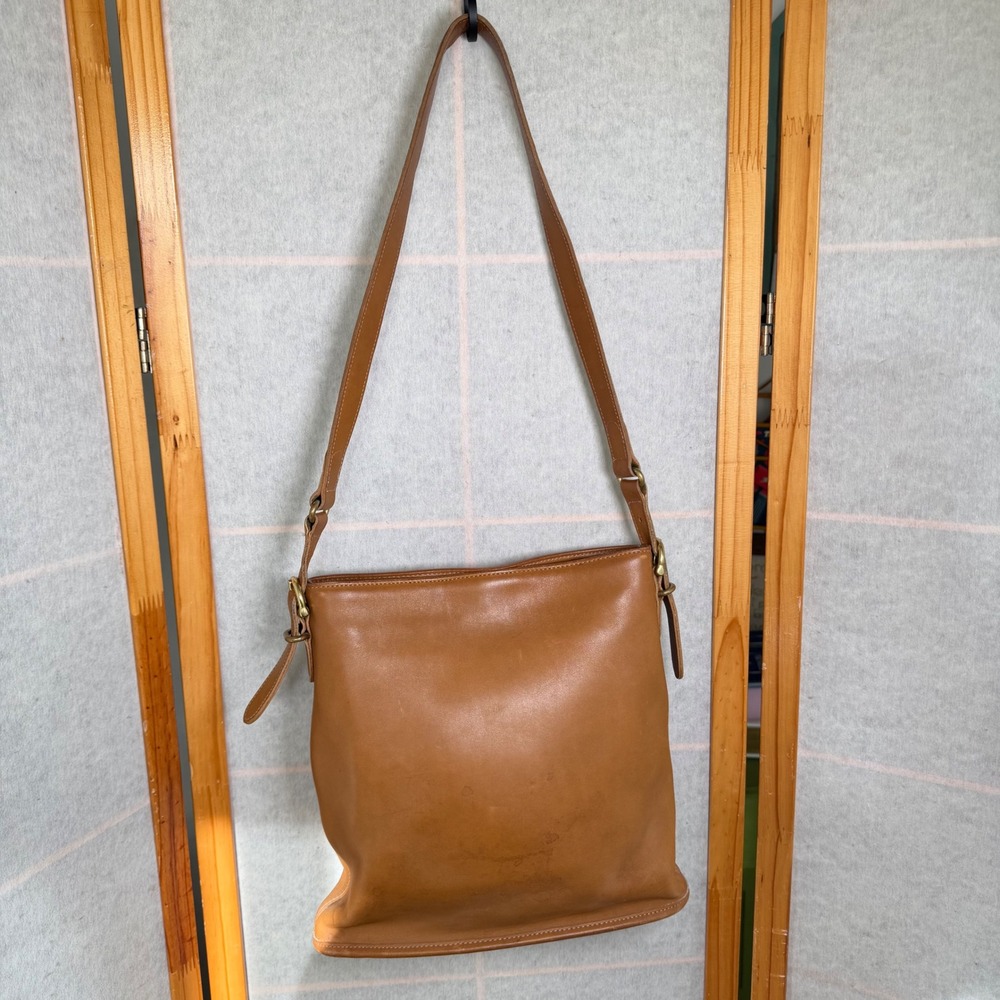READ Coach Vintage Equestrian Slim Bucket Bag Tan Crossbody 9076 Made in USA